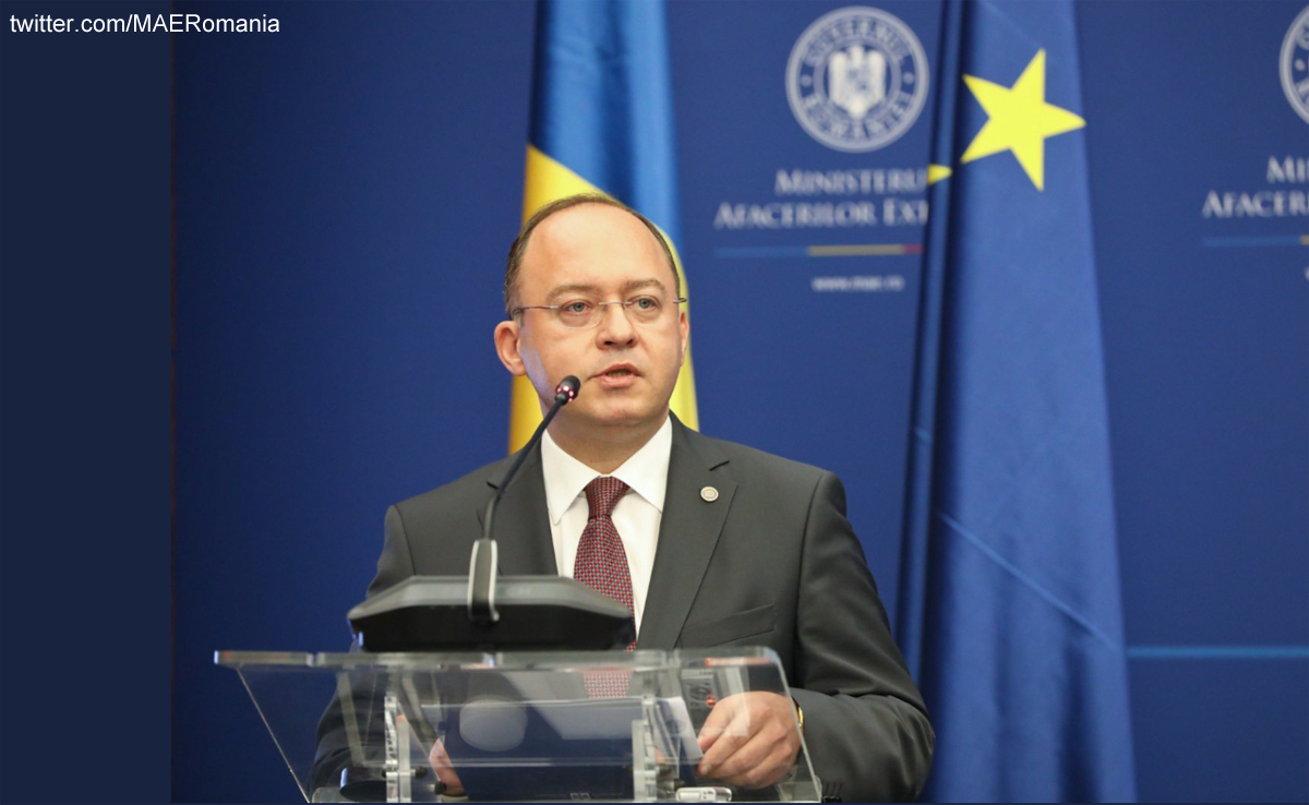 RRInternational's tweet photo. Masacrul de la #Bucea este responsabilitatea Rusiei, deoarece crimele s-au petrecut în perioada în care această zonă se afla sub ocupaţie rusească, a declarat ministrul de Externe, @BogdanAurescu #Ucraina 🇺🇦 (1/2) https://t.co/IUbtdDgtba