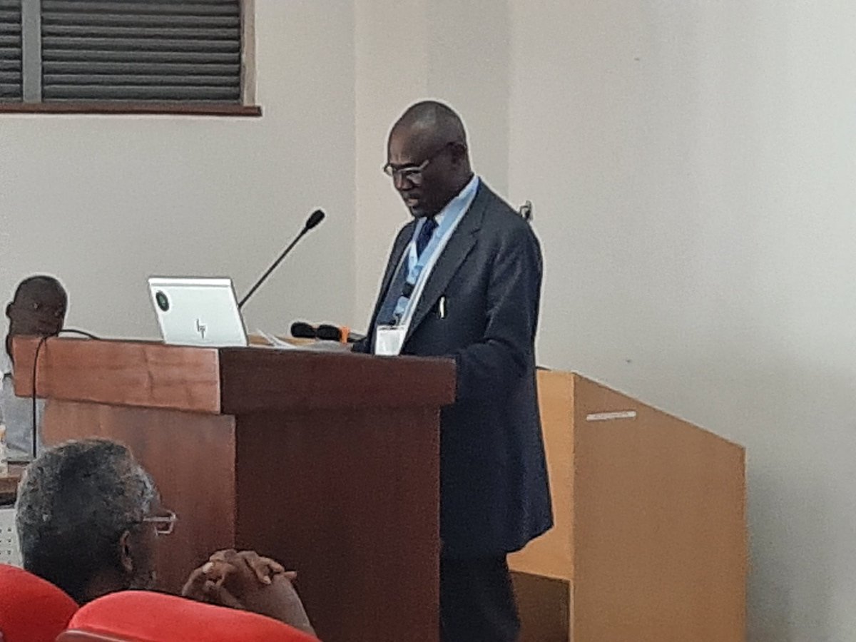 WHY  DS-I AFRICA? WHY APHREA DST?
Data has become ubiquitous, voluminous and massive;calling for new skillsets.

Complexity &amp;high dimensionality of data could lead to new insights in biomedical settings if properly utilized <a href="/APHREA_DST/">APHREA-DST</a>