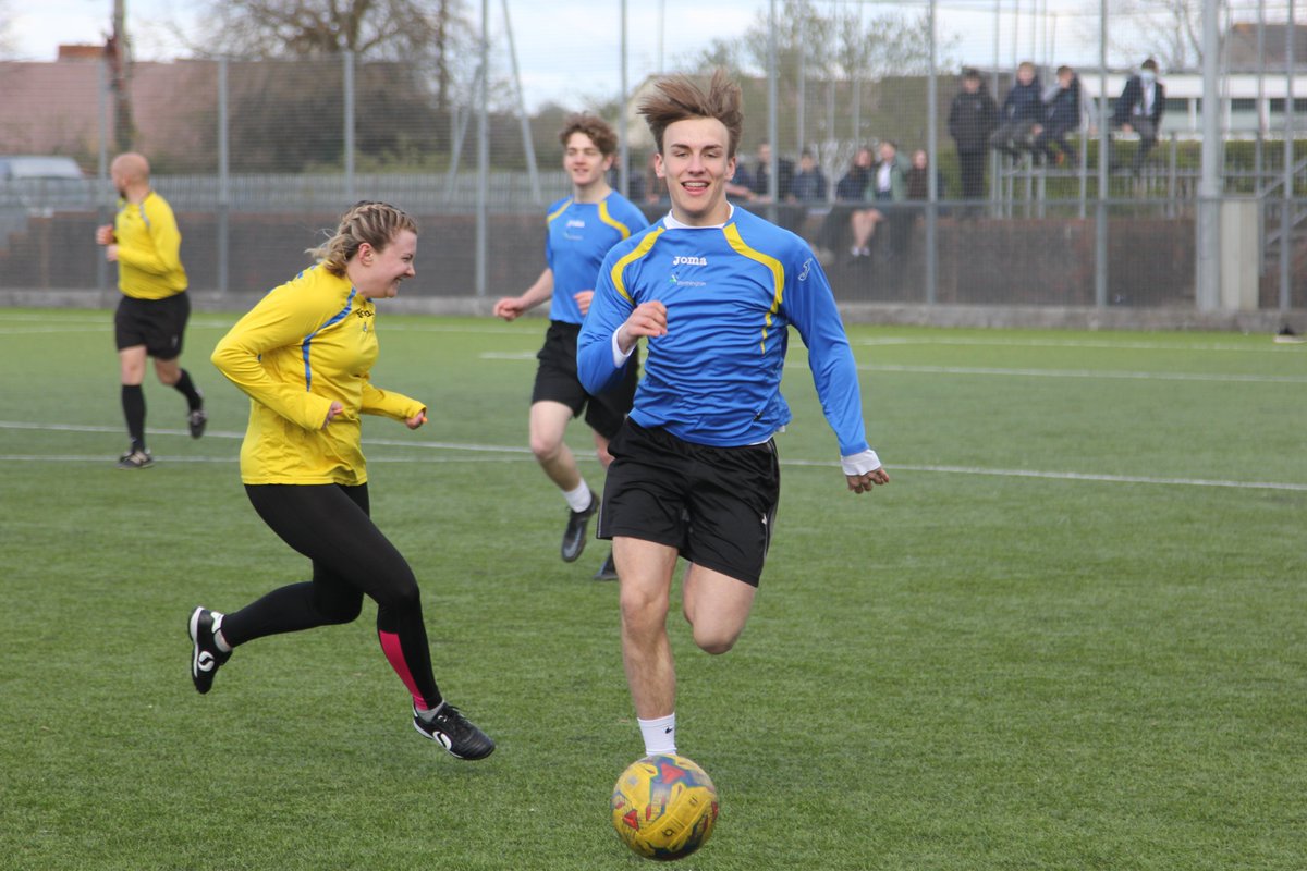 ⚽💪Thanks to those that played and came out to watch on Friday! Congratulations to the staff on their 2-1 victory! The Sixth Form will get their revenge next year!
We raised an amazing £285 to go to the <a href="/britishredcross/">British Red Cross 🧡</a> Ukraine appeal. <a href="/WrithlingtonSch/">Writhlington</a>