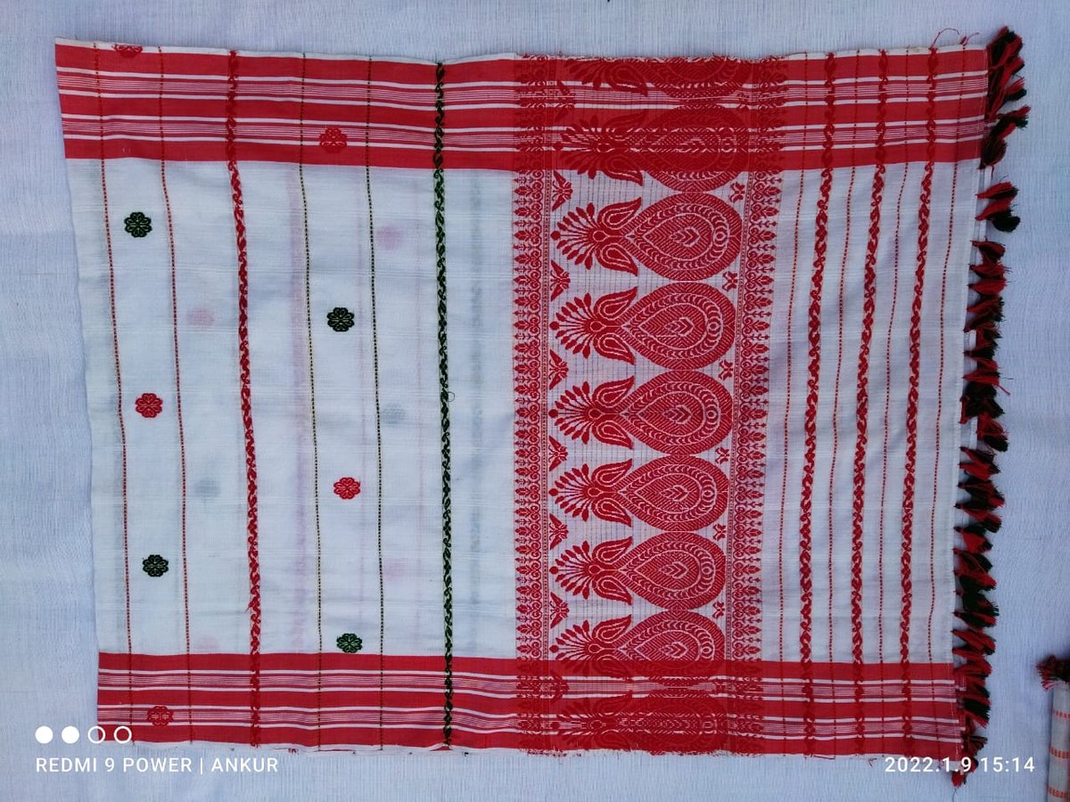 BFables's tweet image. Wool and Dhul Pat Gamusa for the Rongali Bihu. 

Buy now: brahmaputrafables.in/product/wool-a…

Handwoven by the Weavers of Assam with Wool and Dhul Pat.

#gamosa #weaversofassam #bihu #rongali #assam