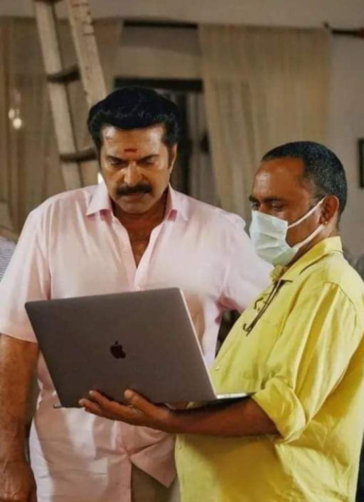 MammoottyFC369's tweet photo. This is the Fifth Installment of the CBI series !
The first film in the franchise was released in 1988 🔥
And this man returning as the iconic character with the same look and body language 🙏❤️

#CBI5TheBrain Hitting the screens soon !

@mammukka 
#Mammootty https://t.co/9p8PVLwpPZ