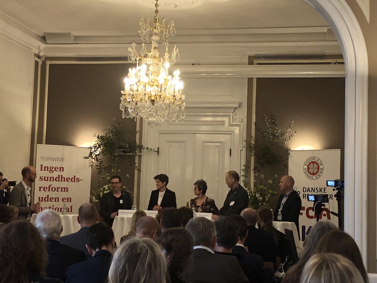 FrederikkeBeer's tweet photo. .⁦@martinldamm⁩ opfordrer på topmøde sundhedsordførerne til at have højere ambitioner end regeringens sundhedsudspillet. Det er nu I har chancen! #kvalitetstopmøde #sundpol https://t.co/PQbxwrPLTJ
