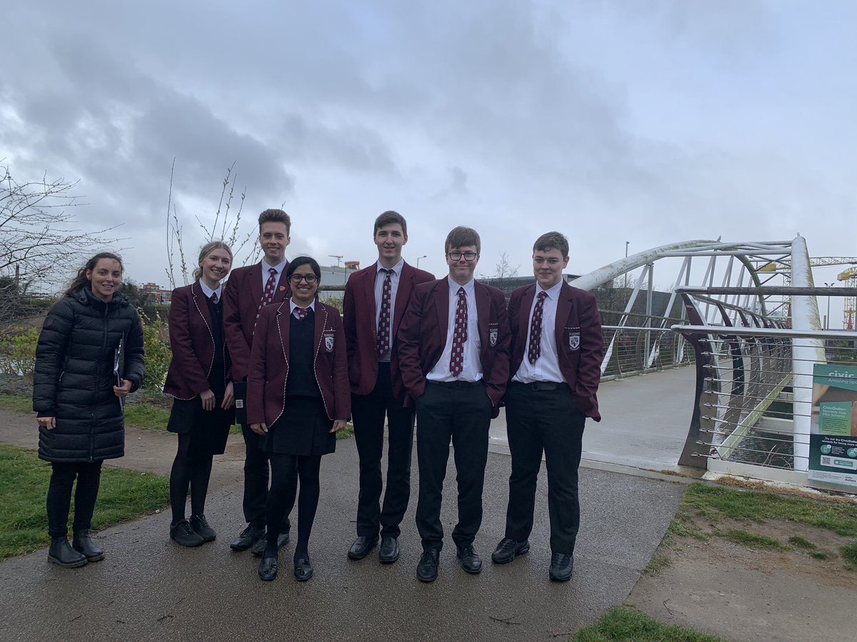 PlanQUB's tweet photo. Thanks to the A Level Geography class and their teacher Rachel Sloan from @StColmanHigh for joining us on a study visit this morning looking at urban sustainability in Belfast. Good luck with the exams! https://t.co/AujDXwS8CZ