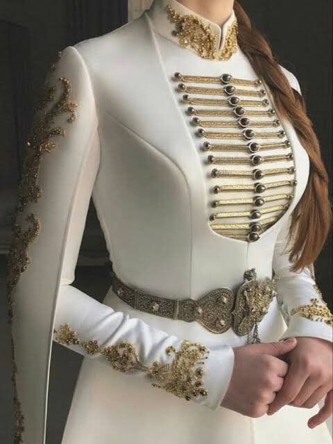 Twoucan 民族衣装 の注目ツイート コスプレ