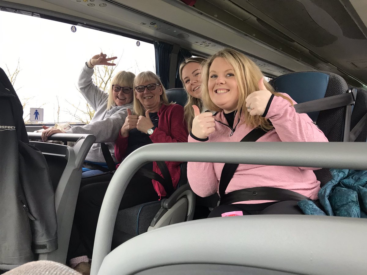 MrGlattback's tweet photo. Another happy PGL coach ❤️💙💚💛 @SummerhillSch @SH_OrionHouse @SH_PegasusHouse @SH_DracoHouse @SH_UrsaHouse https://t.co/IfYlkExLFU