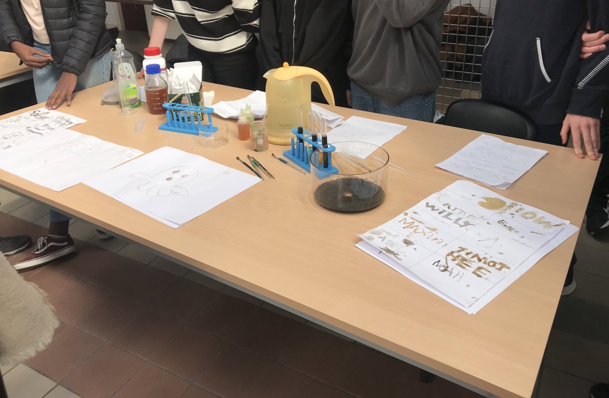 #ConcoursCGénial dans l’<a href="/AcademieDijon/">Académie de Dijon</a>
#EncreEcologique du collège Carnot de <a href="/dijon/">Ville de Dijon</a>.
Des expériences et une démarche de projet réussie ! 
<a href="/Fond_CGenial/">Fondation CGénial</a> <a href="/Sciences_Ecole/">Sciences à l'École</a>