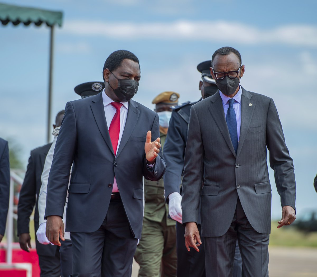 UrugwiroVillage's tweet photo. President Kagame has arrived in Zambia’s touristic capital, Livingstone for a two-day State Visit and is received by his Zambian counterpart, President Hakainde Hichilema @HHichilema https://t.co/Z459u1BqcM