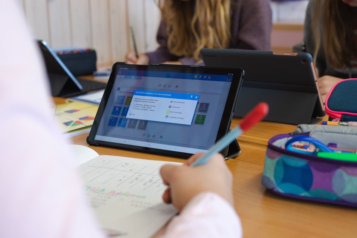 PHSchwyz's tweet photo. Die Gebert Rüf Stiftung @grstiftung_ch hat die Unterstützung von #LearningView verlängert. Damit ist eine Weiterentwicklung der beliebten digitalen Lernumgebung gesichert. Danke! https://t.co/3sNLiHTQIQ https://t.co/3kq9QYooP4