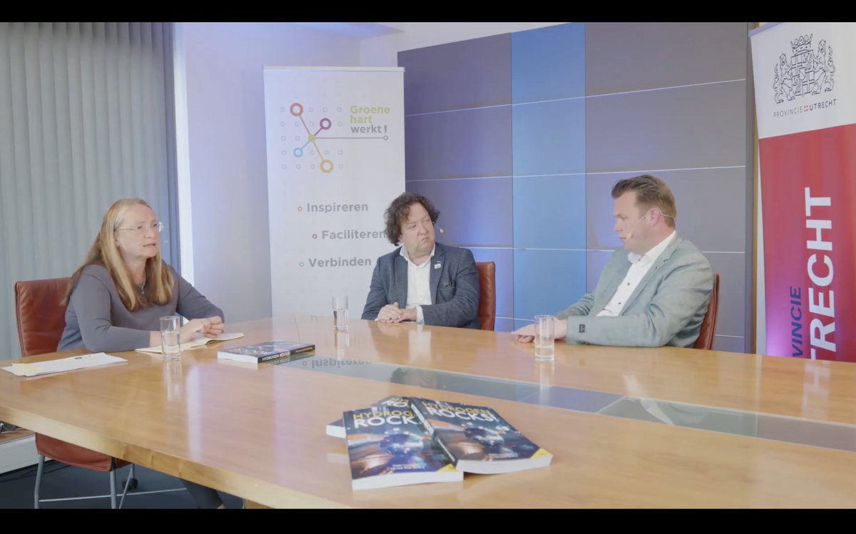 ECUB_NL's tweet photo. Het webinar 'Waterstof en mobiliteit in de GWW-sector' dat we samen met @Groenehartwerkt @ProvUtrecht @zuid_holland organiseerden, was een succes! Kijk het terug via https://t.co/ZhrvFG8Fms

#waterstofutrecht #duurzamemobiliteit #duurzameGWW https://t.co/G93X6MNG9l