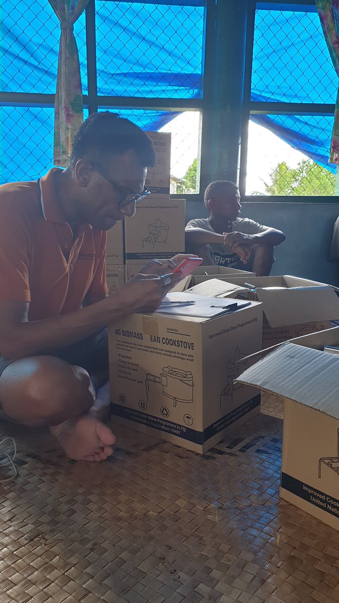 Distribution at Lakena Hart
Kids came to help us with the loading 
#DrakiTotokaTu