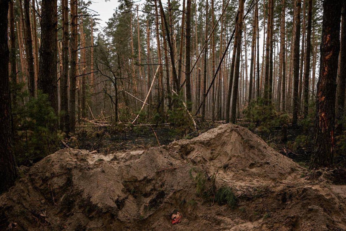 nikolay_saint's tweet photo. Пусть весь мир видит что творит Рашка #BuchaMassacre #GenocideOfUkrainians https://t.co/fOOv76dyKN