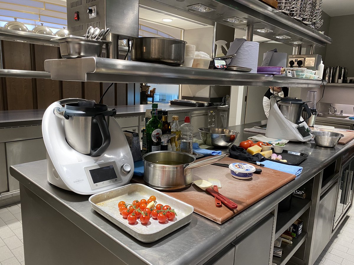 Young Risotto Chef tweet media