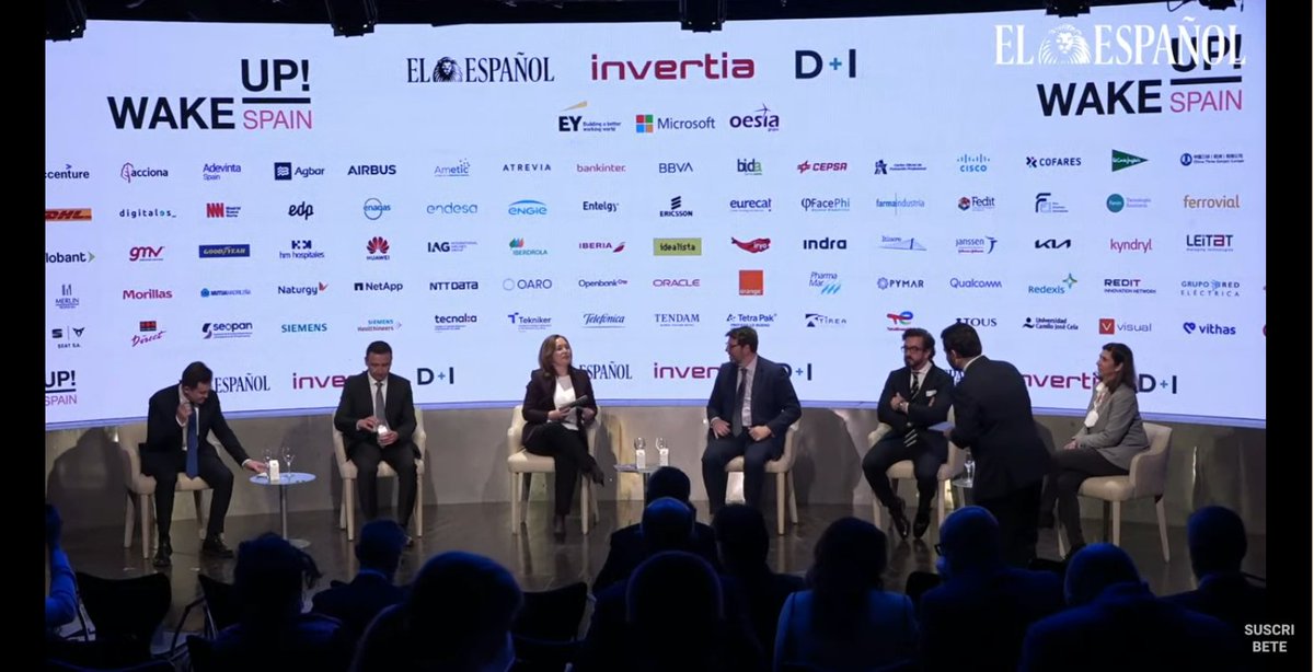 AHORA | en #WakeUpSpain 

👉 Mesa de lujo sobre el valor de la #digitalización para la nueva economía española.

▶️ <a href="/DouglasVBenitez/">Douglas Vaz Benitez</a> (<a href="/Qualcomm/">Qualcomm</a>)
▶️ Sergi Biosca (<a href="/NTTDataSpain/">NTT DATA España</a>)
▶️ <a href="/CesarRomeraIC/">CESAR ROMERA</a> (<a href="/Kyndryl/">Kyndryl</a>)
▶️ Andreu Vilamitjana (<a href="/cisco_spain/">Cisco España</a>)
▶️ <a href="/MaRodut/">María Antonia Rodríguez</a> (@DellEMCSpain)