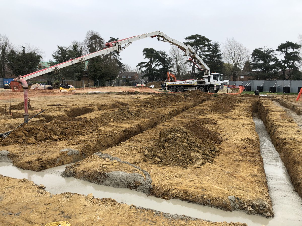 BaxallC's tweet photo. Team 3 has been busy making great progress on site at the new Community Centre in Paddock Wood.
The first foundation pour began last week. Well done Raz and Team, we look forward to seeing more!
#buildingsbuiltonteamwork #teambaxall @paddock_wood_tc @BaxallPWCC https://t.co/eS3hIfknDo