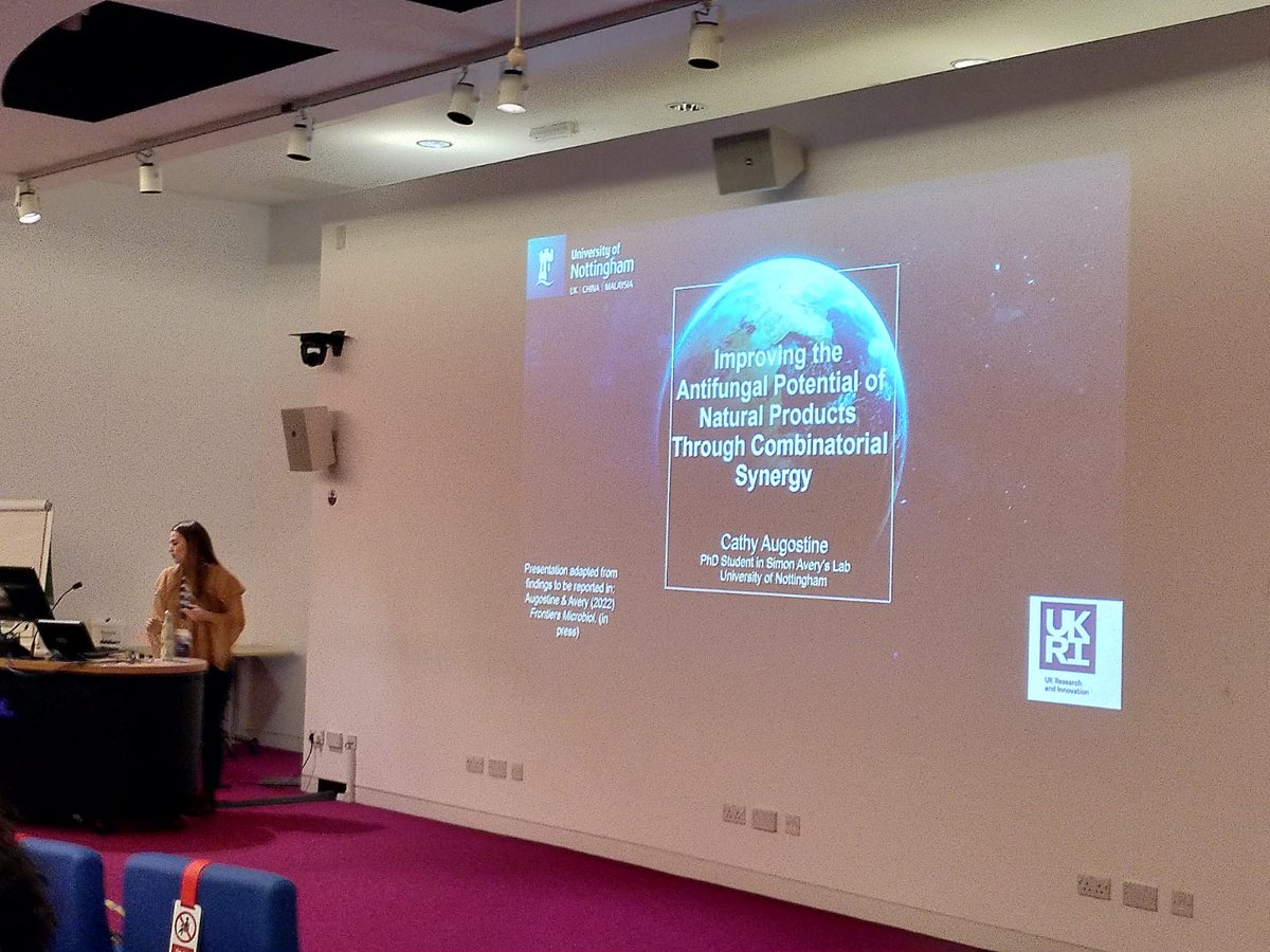 Catheryn R. Augostine from <a href="/UoNresearch/">Nottingham Research</a> presenting her combinry synergy #research results to improve antifungal potential @BMS_Scientific #Research #Student #Conference. #BMS2022 #BMS125.