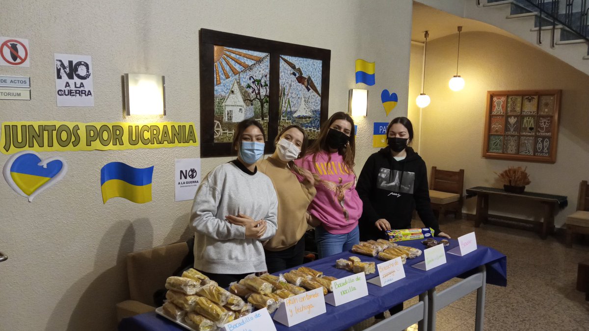 bearepe's tweet photo. Hoy el CAE A ha estado colaborando con energía y muchas ganas en apoyo de la campaña a favor de los refuerzos a Ucrania.#EPJporUcrania #FPsolidaria #FPdeCalidad #FPCAE https://t.co/RtelkgI0MJ