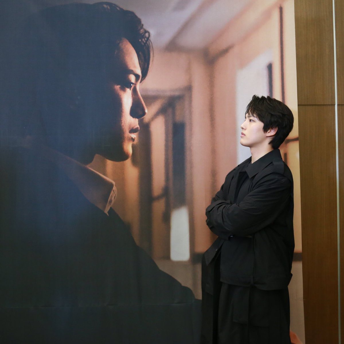 circulate9oo's tweet photo. Cutie Yeo Jin Goo and his giant posters #linkeatlovekill #beyondevil https://t.co/u4AP9bdI1B