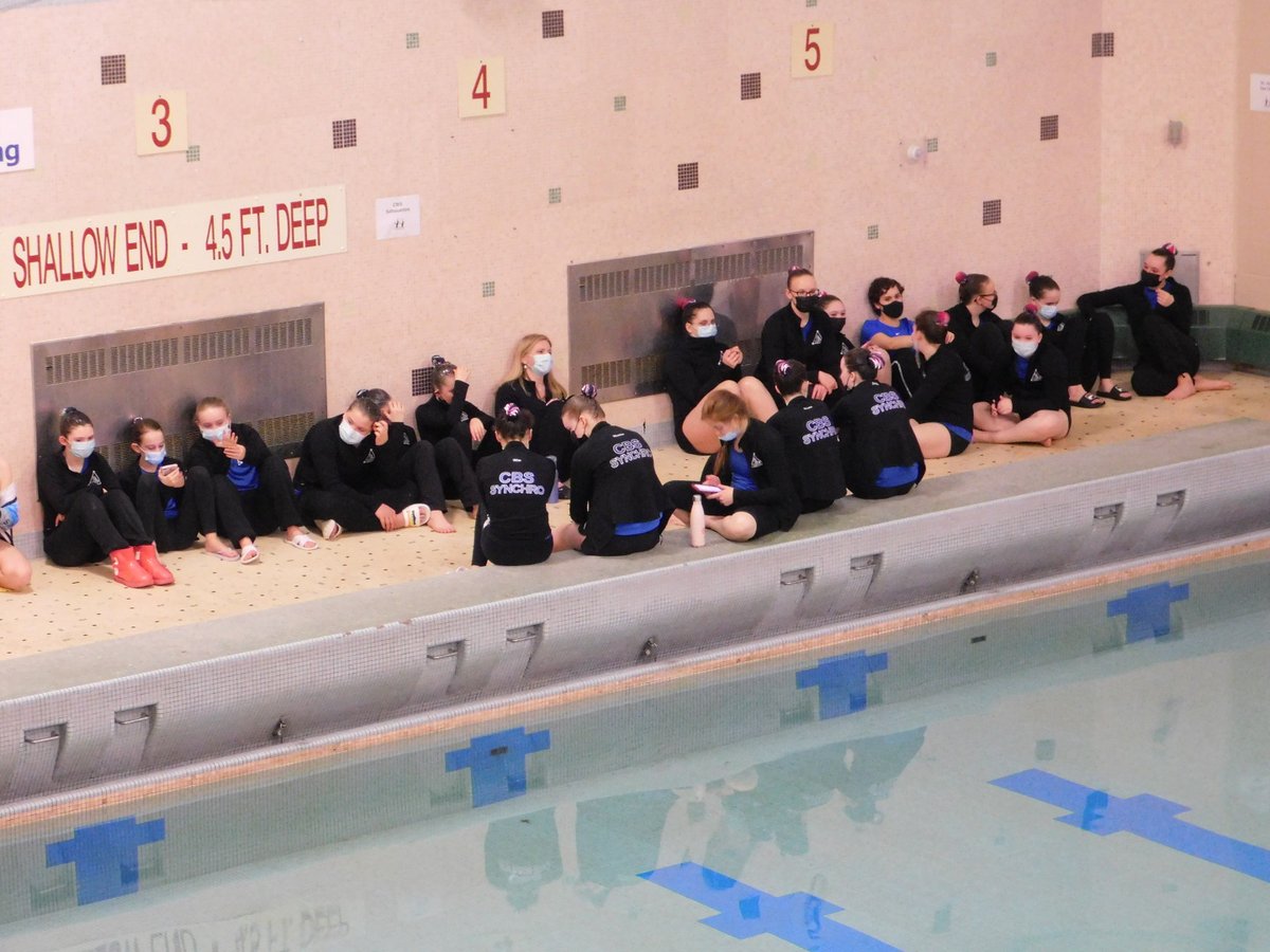 dpittsd's tweet photo. @FRJHschool congrats to Mia Fradsham for placing 1st in her solo, 6th in figures, and to her CBS Silhouettes Synchronized Swimming team for placing 4th in team at Provicials! https://t.co/1FcdN0xFgR