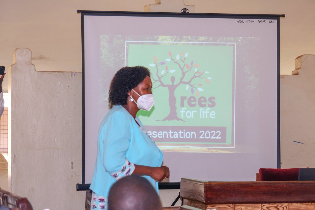 misstourismteso's tweet photo. SOROTI DISTRICT 'TREES FOR LIFE' PRESENTATION  

This morning @misstourismteso and @JenaHerbals were given an opportunity to  present to Soroti District Local Government HODs and subcounty chiefs. https://t.co/kOcFUg2ydp