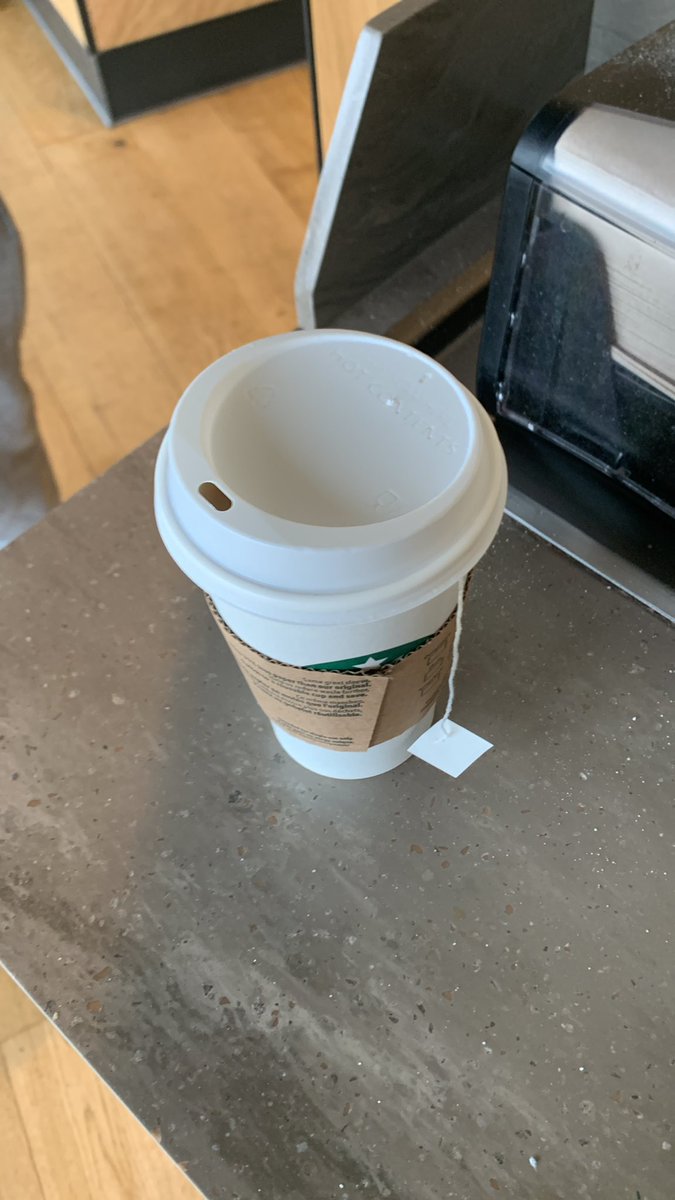 fizzystarsss's tweet photo. #starbucks hehehe https://t.co/2zacdH4Vs3