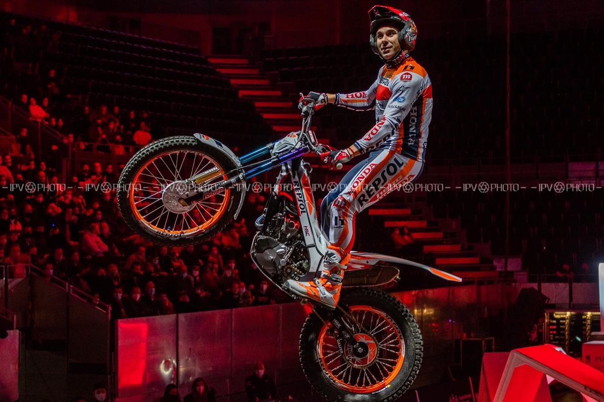 IpvPhoto's tweet photo. Algunas imágenes del @Xtrialmadrid 
El @XTRIALlive volvía a @MADRID y lo hizo a lo grande!! 
Victoria para @tonibou_oficial y su @TrialHonda 
Fotografía: @IpvPhoto 

#trial #madrid #xtrial #fim #moto #racing #race https://t.co/4GThYN0RJ0