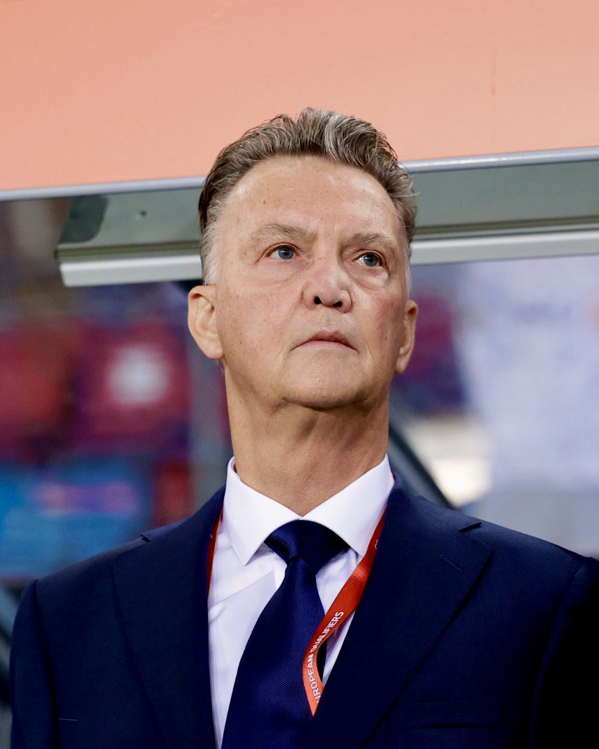 cokeboy_m's tweet photo. Hearts are with you Luis Van Gaal💛
Speedy recovery we pray you 🙏
@ManUtd
@OnsOranje 
#ManUnited #Netherlands #mjmrcokeboy #marcustrend https://t.co/lnb0LMAYOA