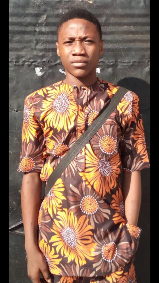 ToyosiGodwin's tweet photo. Name: David Toluwani Olowoyeye
Age: 15+
Last seen at: Ebutte Meta

He left home since 26th December, 2021. Please, retweet. Please. https://t.co/7VeURCuDHN