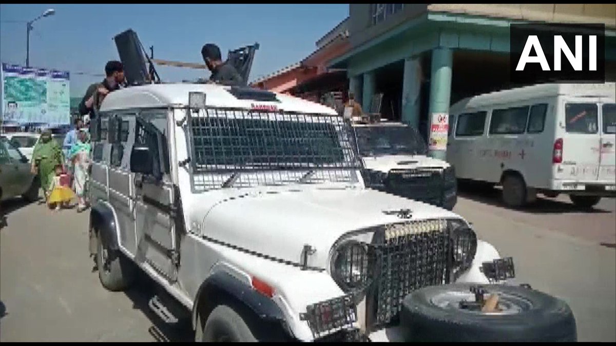 ANI's tweet photo. Jammu &amp; Kashmir | Terrorists fired upon two non-locals in Lajurah village of Pulwama. Both the injured locals were rushed to a hospital. The area has been cordoned off: Police

(Visuals deferred by unspecified time) https://t.co/RXPolGIJyu
