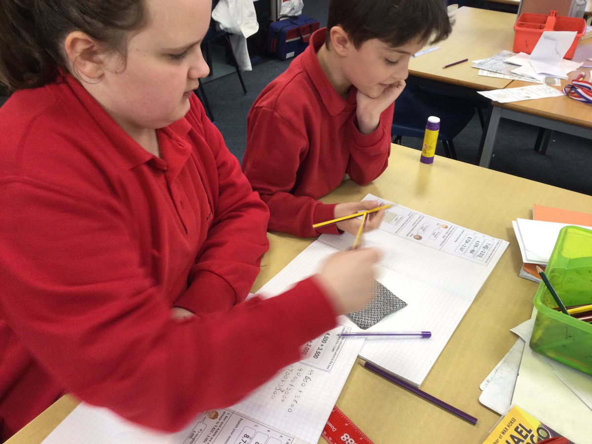 WMPrimaryY5's tweet photo. Working in pairs to explain our reasoning.
#mathswizards https://t.co/94h23pyYOA