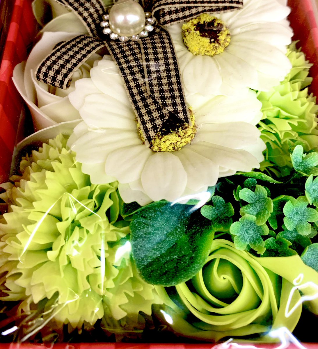 _sora_iro_iro's tweet photo. 大阪の中崎町にある

シャルムレクランで見つけた
@charmelecrin 

花のカタチの入浴剤💕

写真撮ったら
本物の花に見えますね😊

これでお風呂入ったら

幸せな気分になりそう✨

#TLを花でいっぱいにしよう 
#花が好きな人と繋がりたい 
#ファインダー越��私の世界 https://t.co/YbH8AQemBh