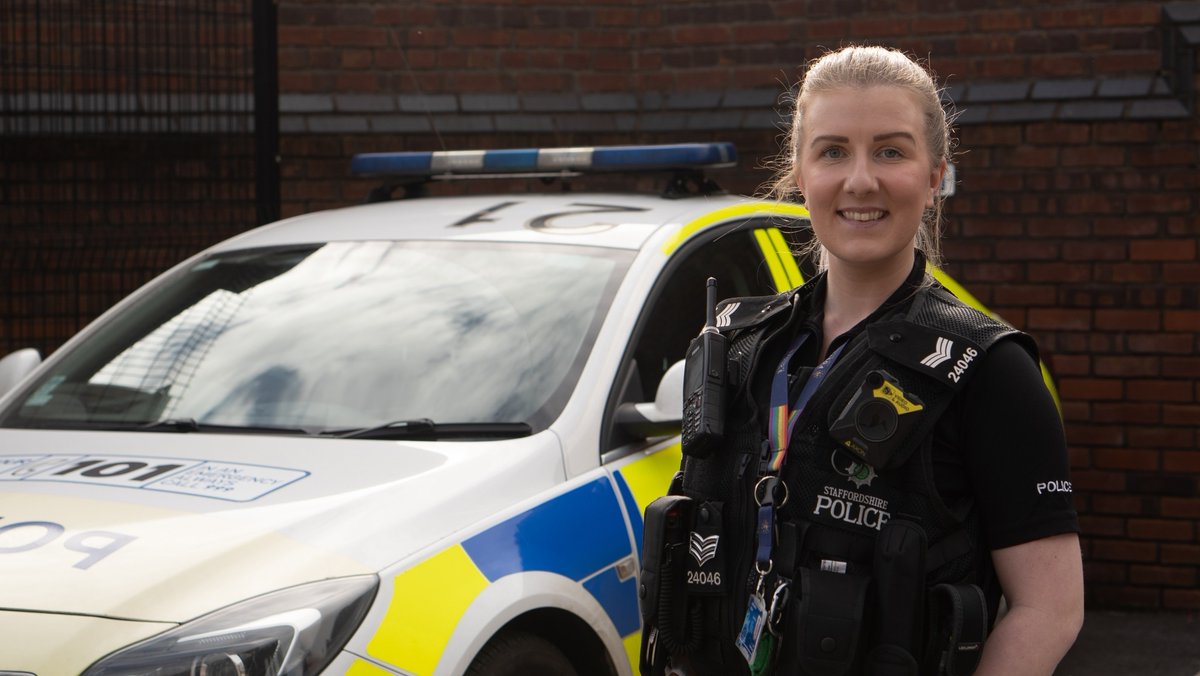 StaffsPolice's tweet photo. 🚨 Applications for the Sergeant Process are now OPEN 🚨 

If you would like to attend the awareness session with @StaffsPoliceCC on Thursday 7 April at 6pm via Teams: 

📞  Call: 01785 234077 
📧 Email: Helen.Brunjes@staffordshire.police.uk 

To apply ➡️ https://t.co/XxkbGFydeL https://t.co/nwyrXqcOk9
