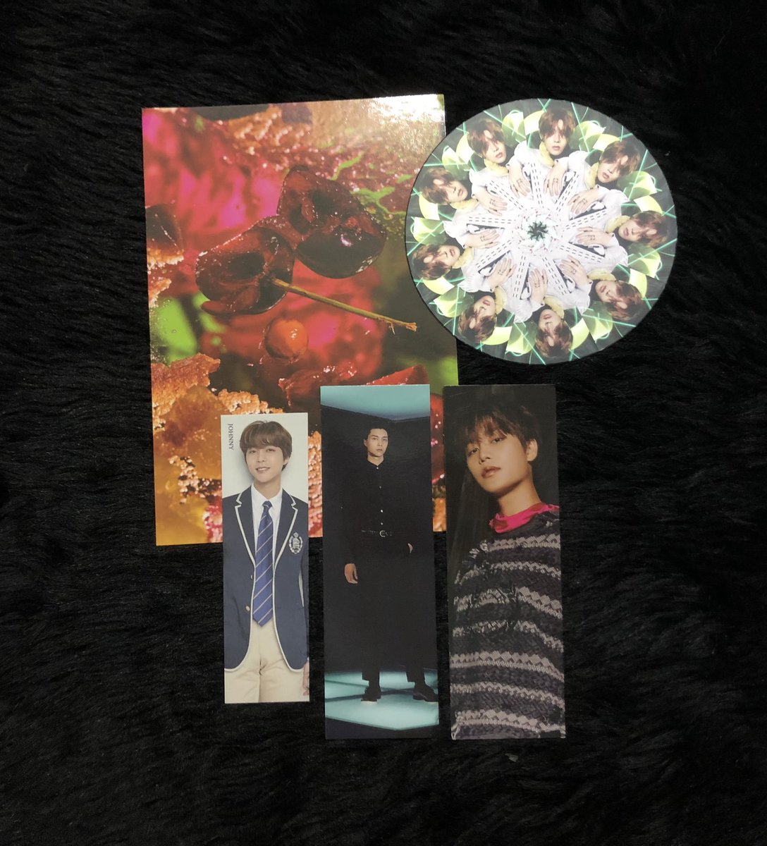 sunflowerpeachi's tweet photo. ‼️NCT OFFICIAL MERCH (SET)‼️

💚1 WINNER💚

Deadline: April 24, 2022
PH only

[RULES]

🌹Follow @sunflowerpeachi 
🌹LIKE + RT
🌹Tag 3 moots 😊

Good luck 💚 https://t.co/PBpgXVsENX