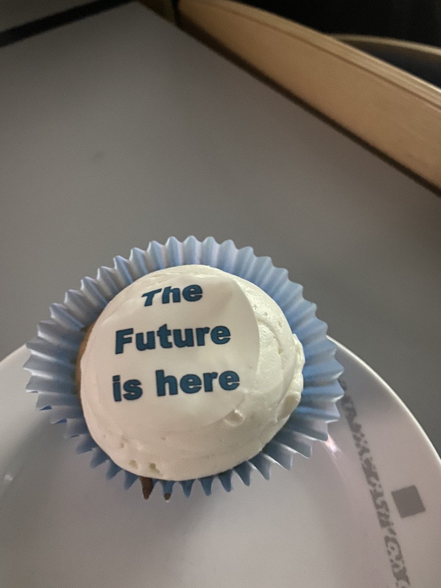 ThomasPringleTD's tweet photo. If killybegs campus grows as quickly as my waistline with these buns we’ll be flying #AtlanticTU https://t.co/qSvSAedDdQ