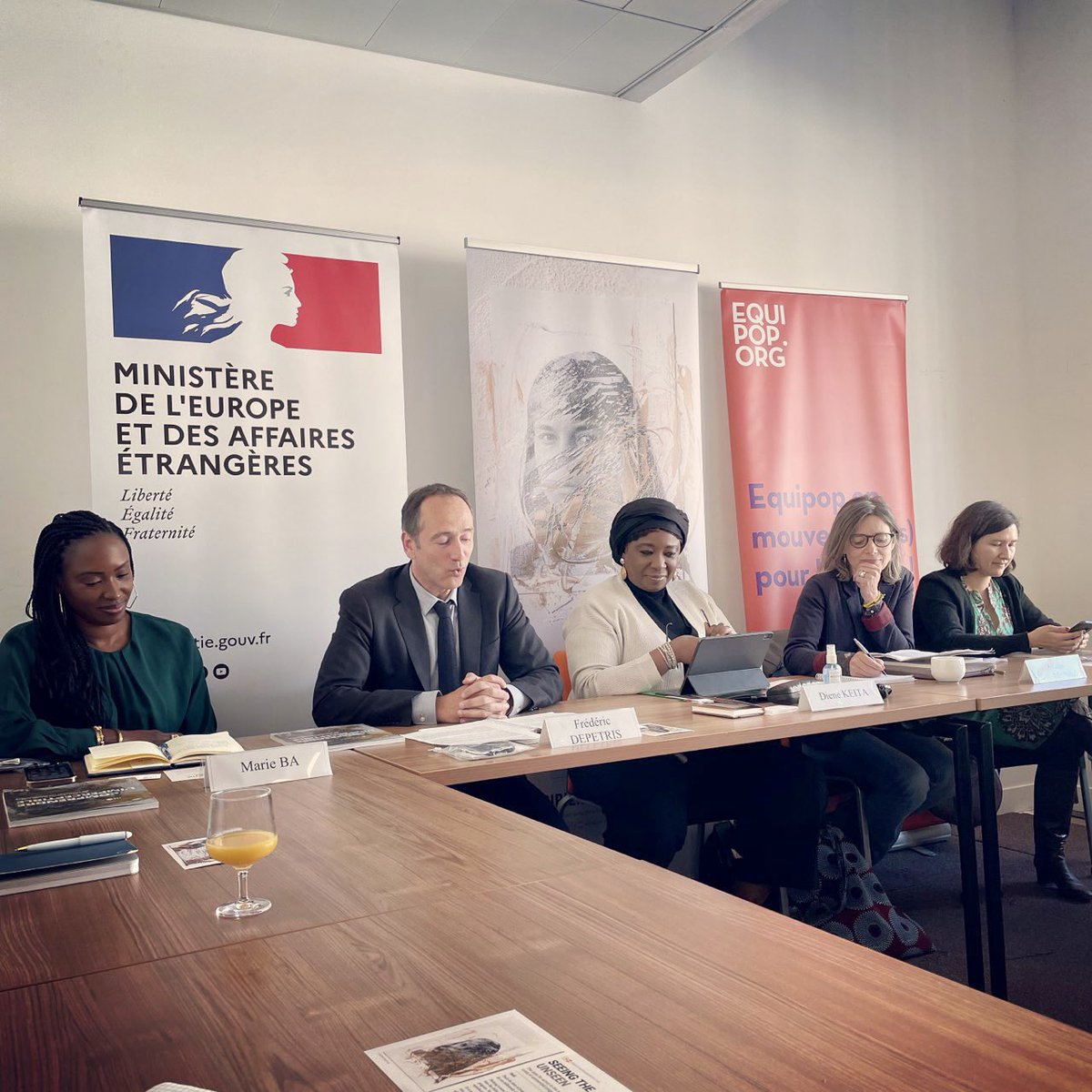 dienekeita's tweet photo. Le phénomène des grossesses non intentionnelles a été une crise invisible pendant trop longtemps! J’ai lancé le rapport de @UNFPA en France et appelé à la mobilisation pour #ComprendreLimperceptible avec Frédéric Depétris de @francediplo @odelphine @Equipop_Ong  et @MissBa https://t.co/HosBh9nGKO