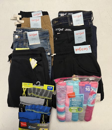 As part of her assignment in Professor Danny Rosen's class, MSW student Anna Brilliant started the Caring Clothes Drive for children in the Homewood community which ran from February 21st to March 14th. ow.ly/ZeLq50Iwe7G