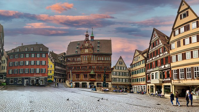T&uuml;bingen is such a pretty little town. I took this picture just a few days ago with my old iPhone 10<a href="/tag/columbusday"class="tags"><span>#columbusday</span></a>