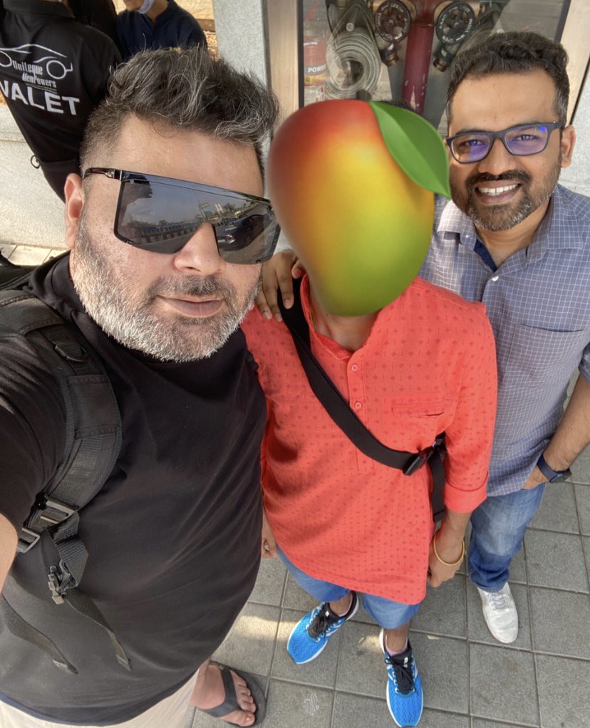 GM 
.
It was a Sunday well Spent with <a href="/_Mango_Boy_/">M</a> and <a href="/bombaymalayali/">Anand ആനന്ദ് आनंद 🦉</a> !

Thank you for your support to <a href="/theburrownft/">the burrow🦉</a> we had a great time at Brunch :) looking forward to meeting you again soon ! 🥭 🦉