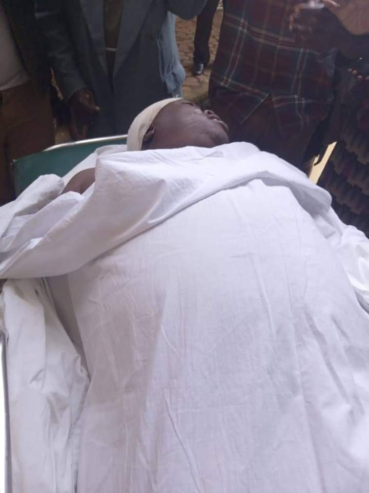 Sijenyijnr's tweet photo. We condemn in the strongest terms possible the heinous act upon my brother Thomas Ontweka commonly known as Sandona. The Bombaba Borabu MCA Aspirant was attacked by unknown people and was beaten to death just 2 days to nominations #nationaloil
#RIP #Paddyahenda #marshallmuthoni https://t.co/XSowvx5Ren