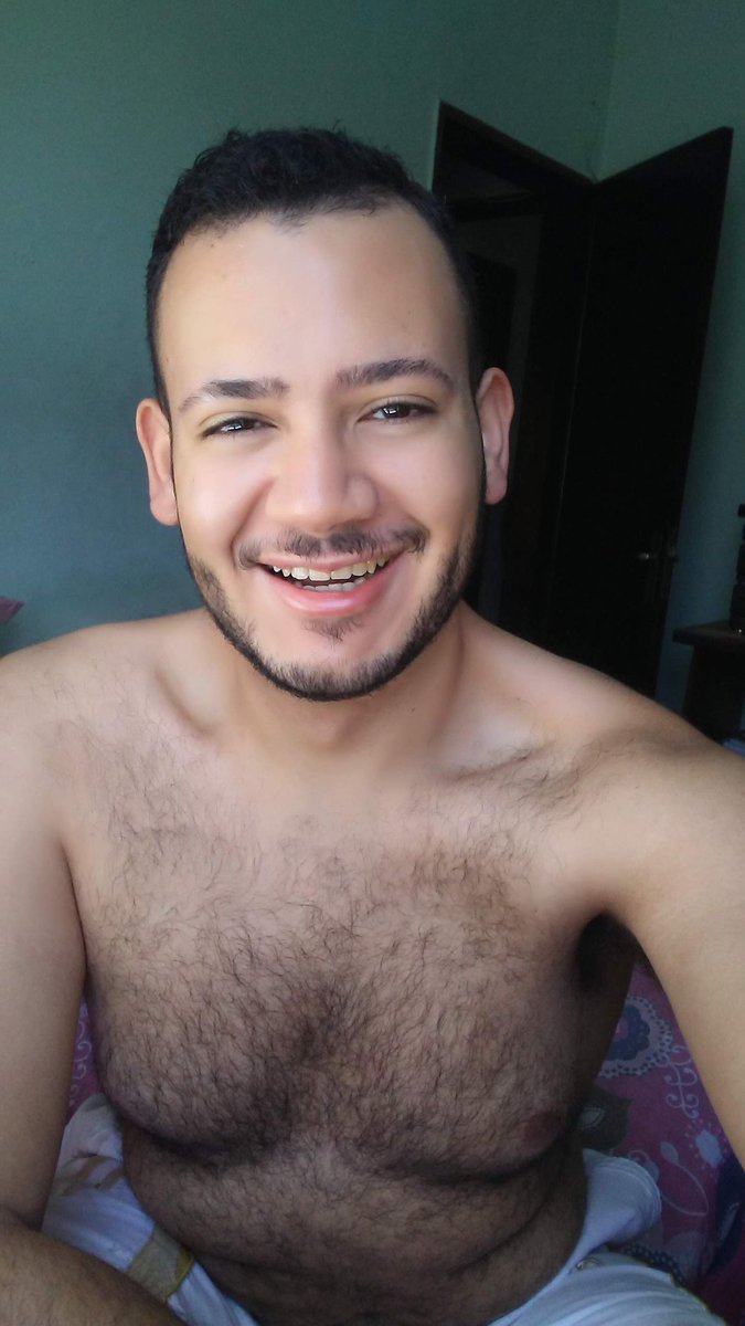 principedeurso's tweet photo. É aqui que a gente pede um biscoito!? ❤🐻#SimplesmenteLGBTQ https://t.co/9TcjR6b08W