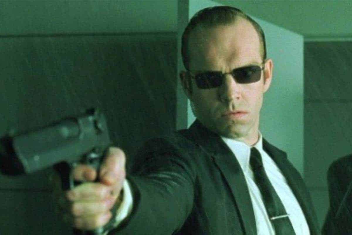 zaskaboom's tweet photo. Y como parece que todos los actores de talento se pusieron de acuerdo para nacer hoy, también felicitamos a #HugoWeaving por su 62 cumpleaños. Su lista de personajes famosos es interminable: #Elrond #VdeVendetta #RedSkull #AgenteSmith en #Matrix... https://t.co/eCG65JC6tJ
