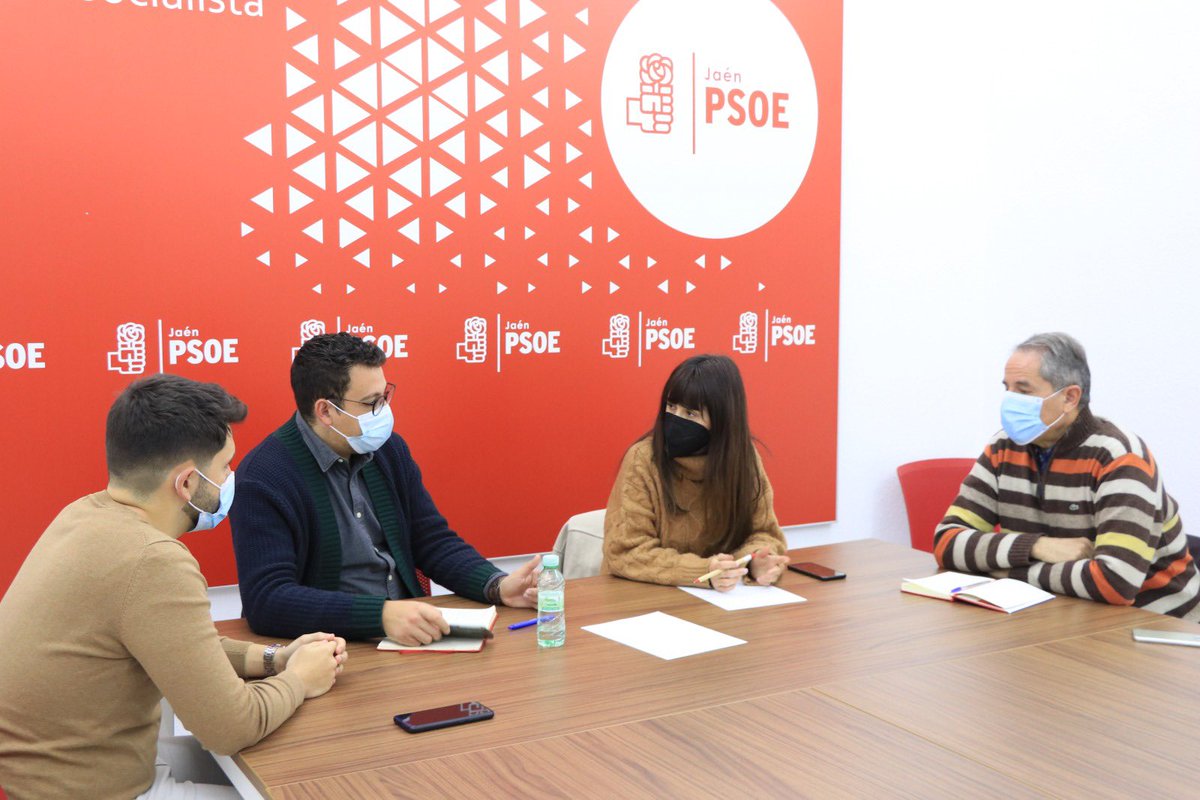 MEMORIA HISTÓRICA ❤️💛💜

👉🏻 Encuentro con el <a href="/psoejaen/">PSOE Jaén</a> y la Asociación para la Recuperación de la Memoria Histórica👈🏽

Las JSA - Jaén fueron claves en la provincia desde su aparición en 1905 y en todas las etapas que vivió nuestro país.