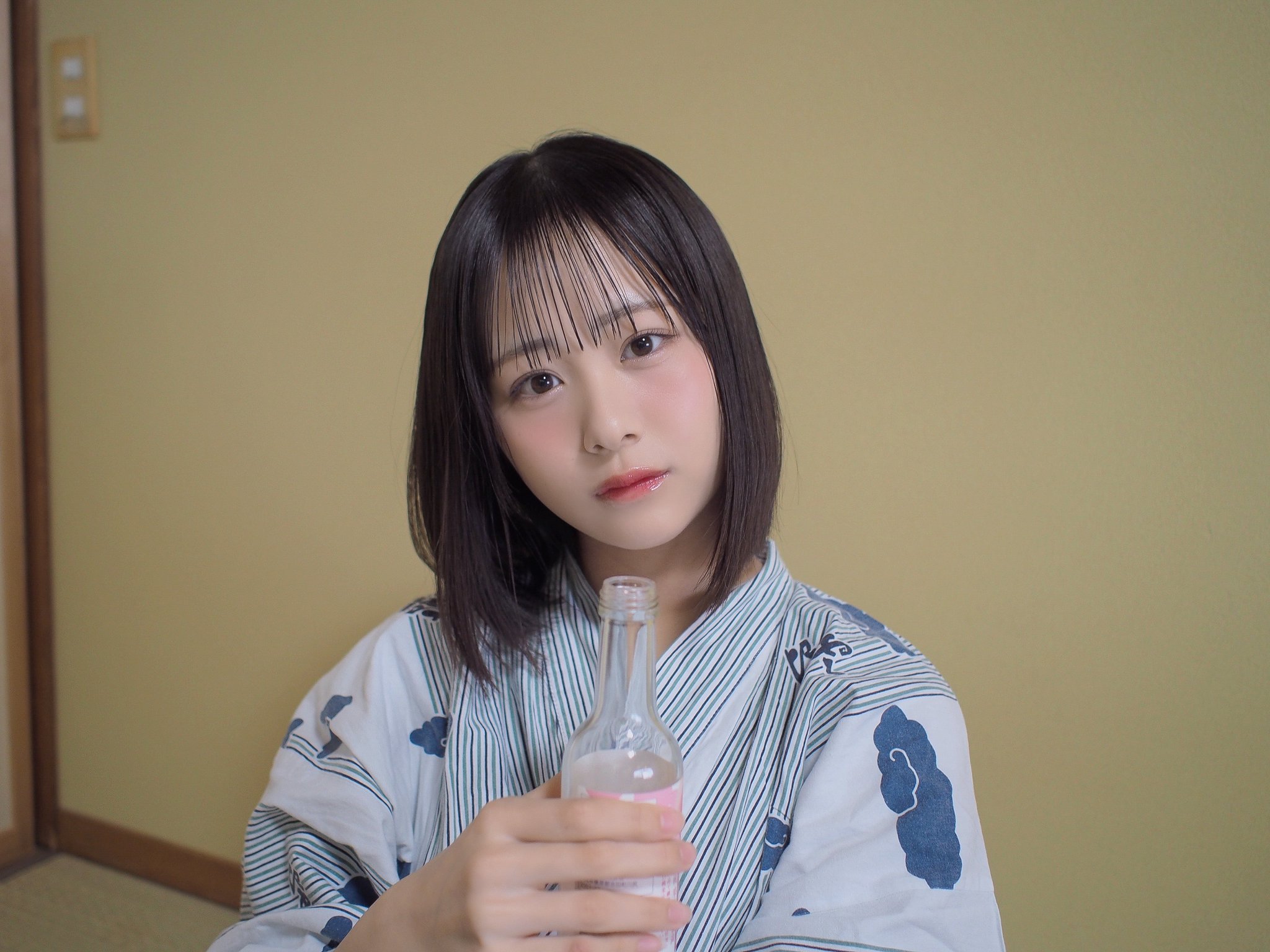 ノイミー　尾木波菜　モーリーファンタジー②　生写真　直筆　チュウ　匿名配送 Amazon.co.jp: 尾木波菜 直筆サイン入り 生写真 ノットイコール