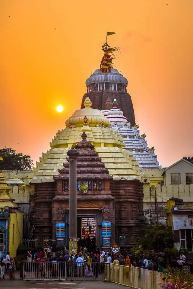 SasmitBehera's tweet photo. ଚକ୍ର ନିଶ୍ଚିତ ବାହାରିବ, କିନ୍ତୁ କିଛି ନିର୍ଦ୍ଦିଷ୍ଟ ସୀମା ପରେ। ଯେପରି ଶିଶୁପାଳର ୯୯ ଭୁଲ ପରେ ବାହାରିଥିଲା।
ଜୟ ଜଗନ୍ନାଥ 🙏🙏🙏🙏

🕉️🕉️🕉️🕉️
🙏🙏🙏🙏
#SaveJagannathTemple #SaveOurHeritage #JagannathTemple #JagannathDhamPuri #JagannathDham https://t.co/rkeZNdBtQP