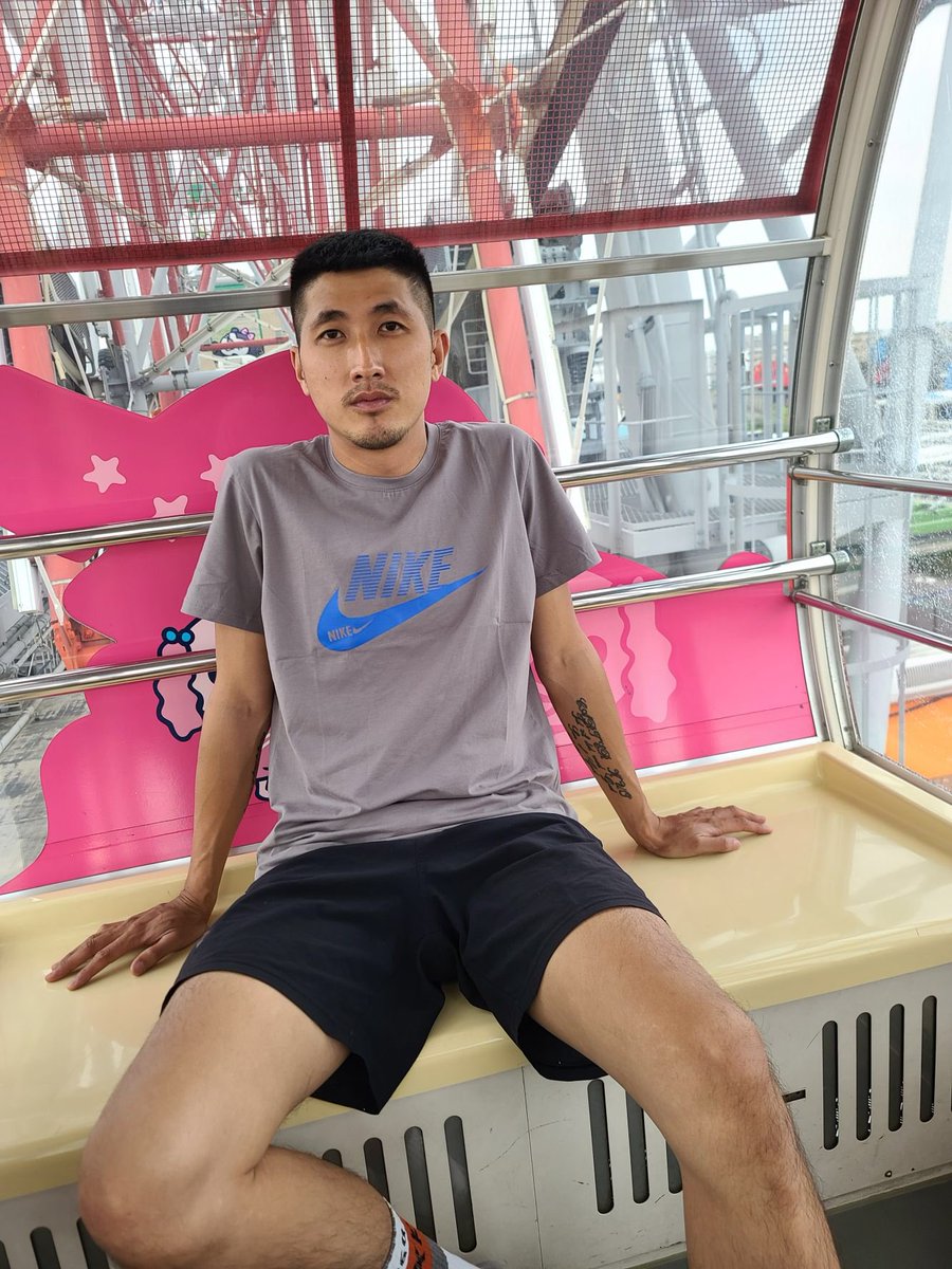 CVcarterboy's tweet photo. 我這個年紀還有人會有興趣嗎？
還會有人喜歡嗎？
#想 幹 嘛 https://t.co/EQWSL3UbJi