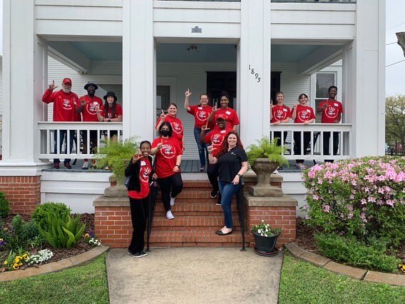 LU_BigEvent's tweet image. That’s a wrap for The Big Event 2022! We are so thankful for our committee, our jobsites and our volunteers! Thank you to everyone who came out and made it such a special day for us, we can’t wait to continue our legacy of community through service for many more years to come!