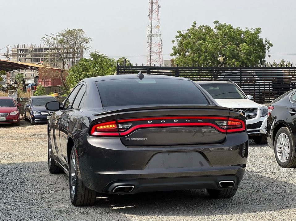 ErAutomobiles's tweet photo. DODGE CHARGER 2015 MODEL WITH FULLY PAID DUTY  

GOING FOR 🏷15.8M

SEND A DM. CALL OR MESSAGE +2348167723209 FOR INQUIRIES https://t.co/7PEGvP5XcV