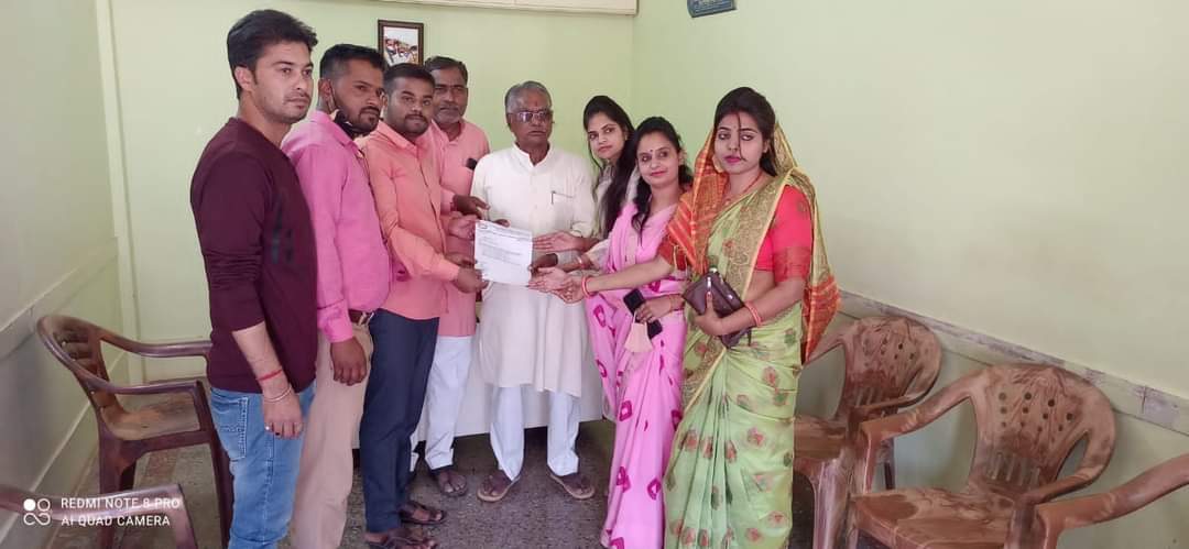 lpamp2385's tweet photo. गुना विधायक श्री @GopilalJatav1 जी ने लाइब्रेरियन की भर्ती क�� लिए मुख्यमंत्री @ChouhanShivraj जी को पत्र लिखा,इसके लिए उनका बहुत बहुत धन्यवाद
#सी_एम_राइज विद्यालयों में लाइब्रेरियन की भर्ती की जाए
@Indersinghsjp 
@schooledump @BharatBjp11 @DrMohanYadav51 @DainikBhaskar @News18MP https://t.co/jxRKbet4tp