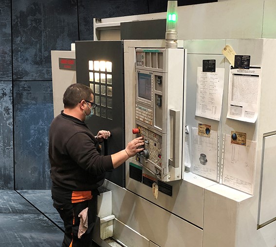 ASYSUM's tweet photo. ¿Necesita mecanizar componentes mecánicos o cualquier tipo de pieza para su industria? Nuevo servicio especializado, alta calidad en mecanizados personalizados.
Maquinaria digital de última tecnología a su servicio.
Consúltenos al Tlf. 973050031
#mecanizados #digital #tecnología https://t.co/DxqYLuKxFN