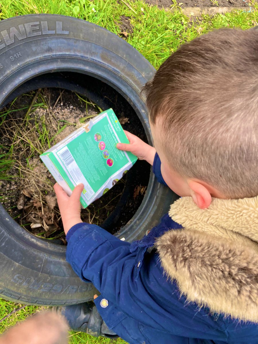 St_Leonards_RC's tweet photo. Spring has definitely spring in Holly Class today. We planted seeds to attract bees and butterflies, we made our own Spring playdough, and we created observational drawings of springtime flowers.#stleonardsholly #stleonardsspringisking #stleonardsart #stleonardsscience https://t.co/8bJaURPakT