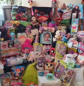 Kenne ja kaum jemanden bei twitter, aber falls es Leute gibt, die uns kurzfristig Spielzeug/Bücher für eine Dreijährige in russisch/ukrainisch im berliner Osten schenken/leihen könnten - das wäre super! Wir haben selber nur Jungs, da fehlt das Basiswissen :-) Kurze PM an mich.